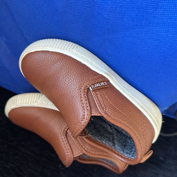 Carters - Picture 4 of 6